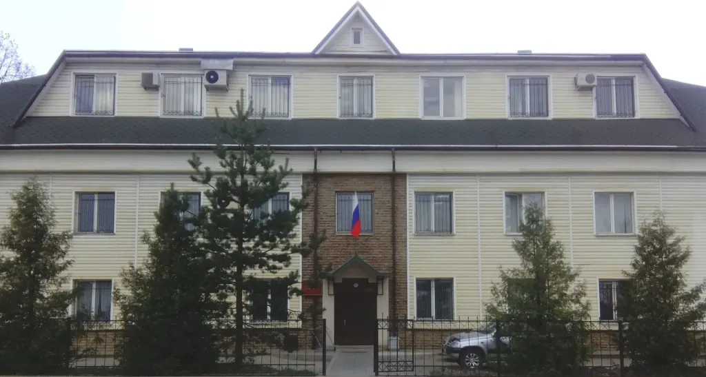В Окуловке осудили мужчину за оскорбление участницы процесса